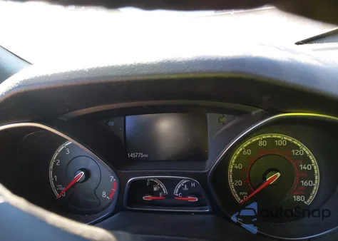 2017 Ford Focus St z USA, uszkodzony, nr VIN 1FADP3L90HL292340